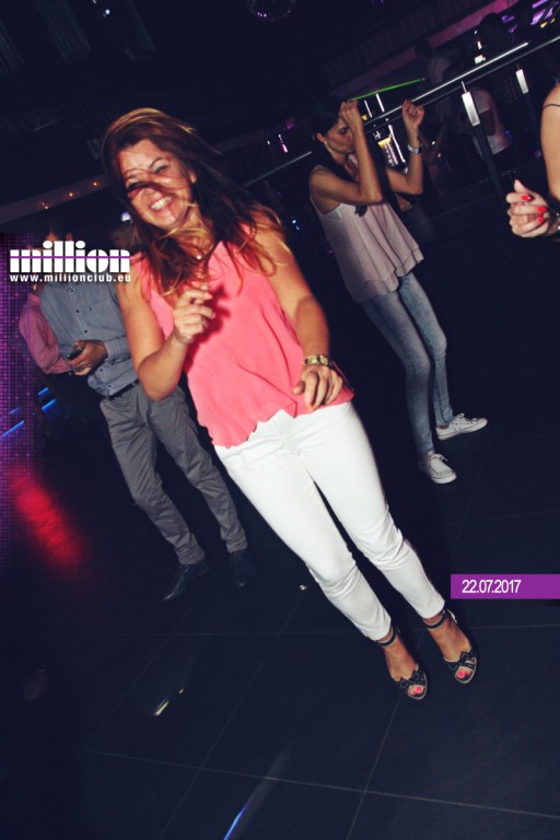 Sobotnia noc w klubie Million przy Ogniowej