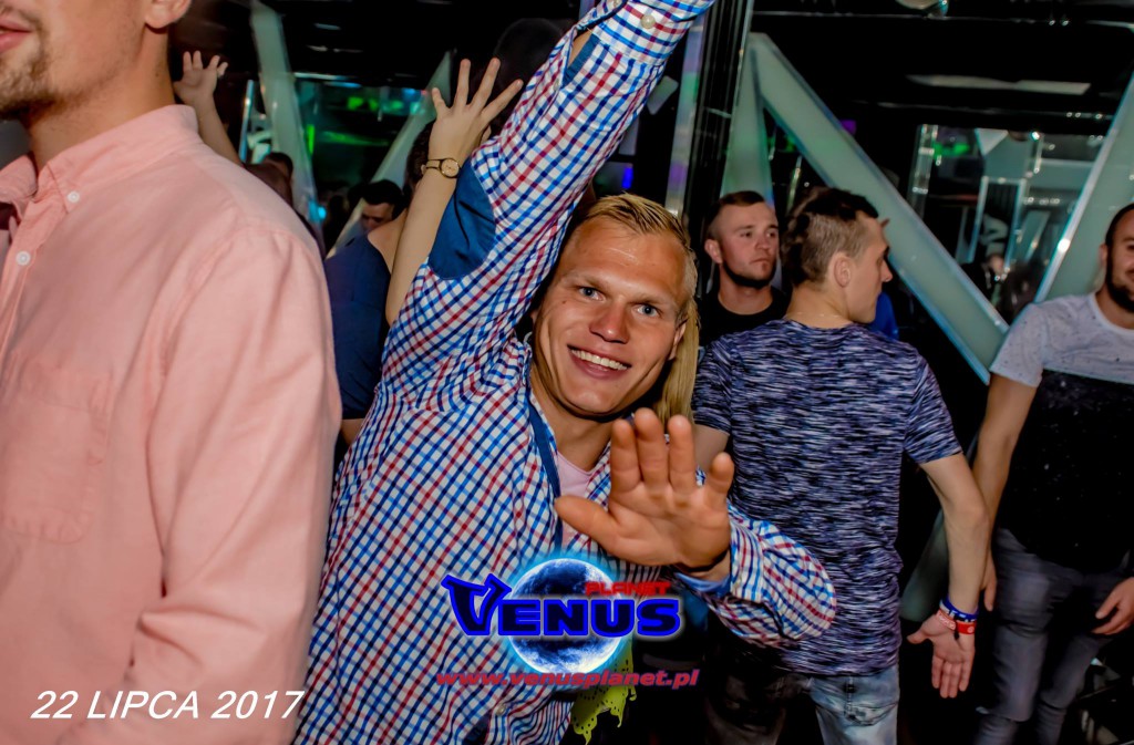 Gorąca noc w klubie Venus Koneck