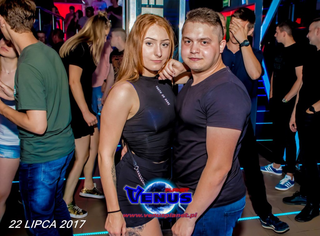Gorąca noc w klubie Venus Koneck