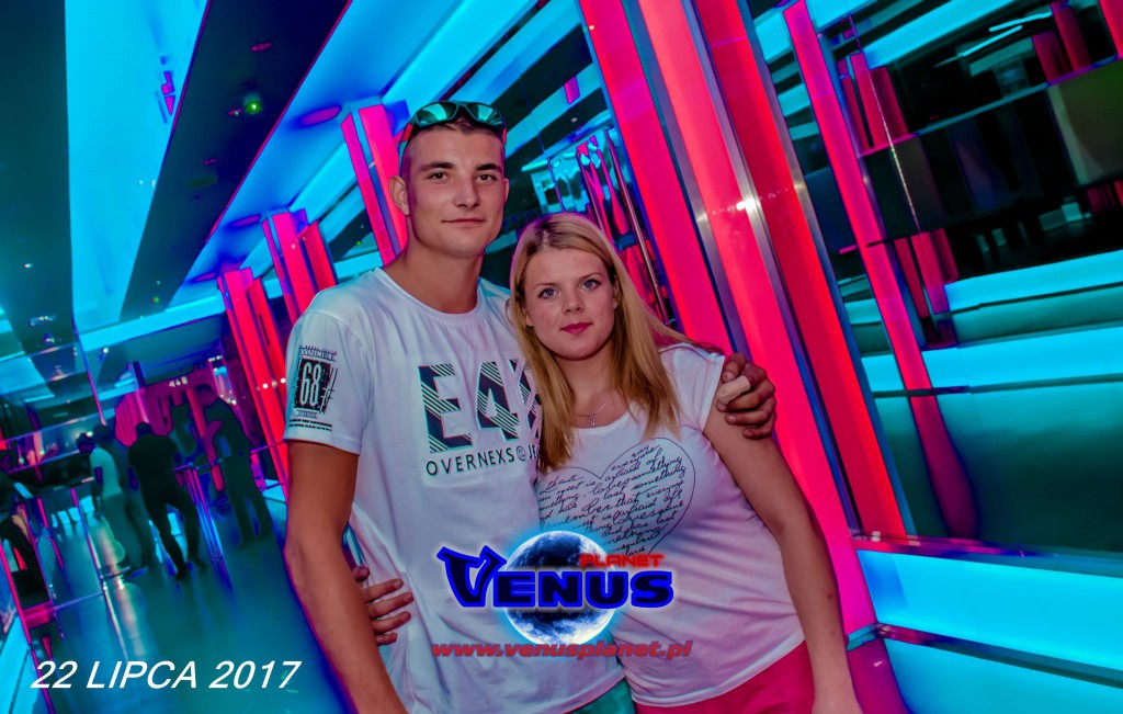 Gorąca noc w klubie Venus Koneck