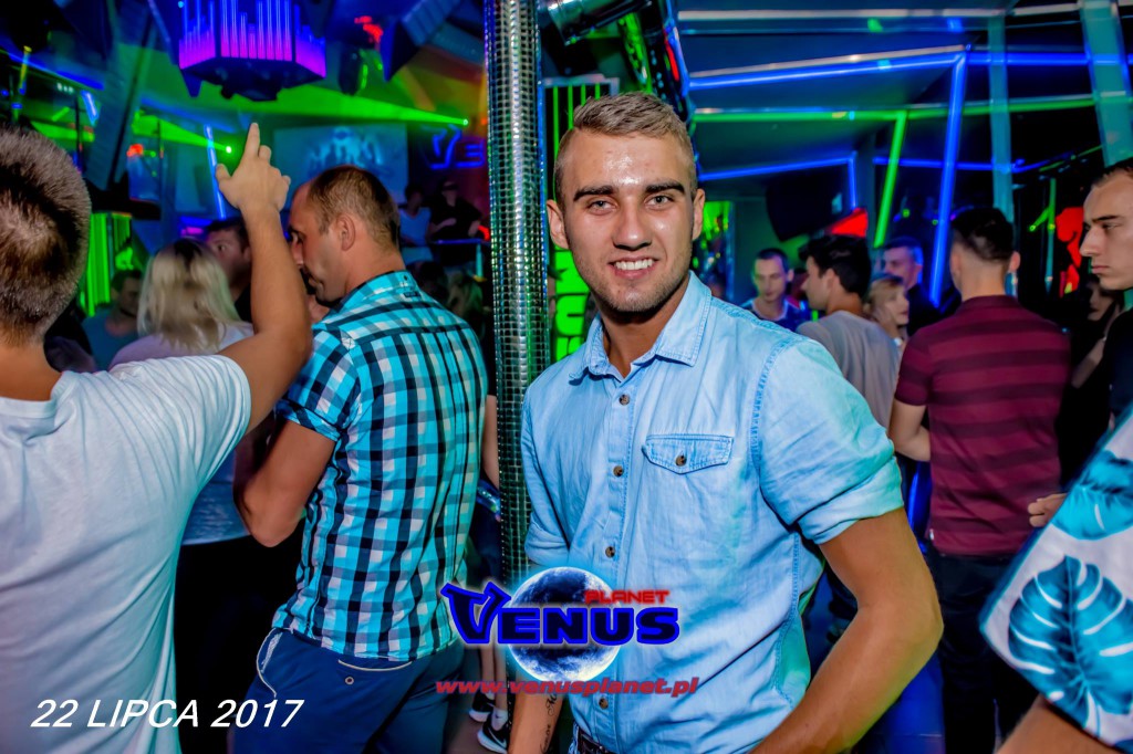 Gorąca noc w klubie Venus Koneck