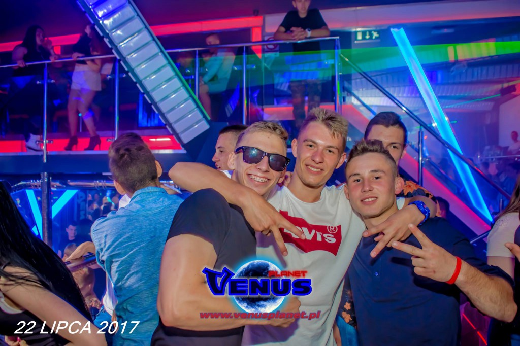 Gorąca noc w klubie Venus Koneck