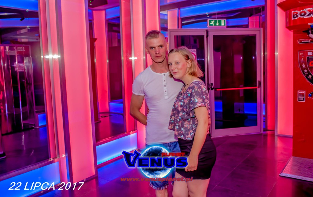 Gorąca noc w klubie Venus Koneck