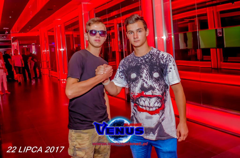 Gorąca noc w klubie Venus Koneck