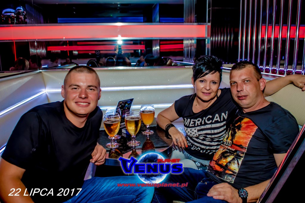 Gorąca noc w klubie Venus Koneck