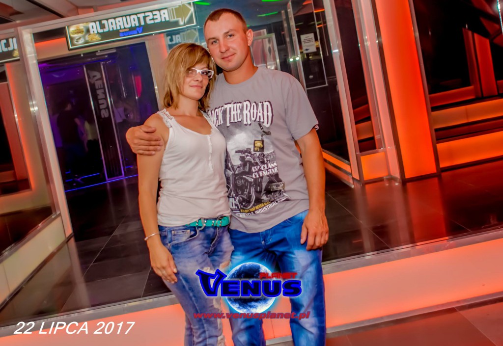 Gorąca noc w klubie Venus Koneck