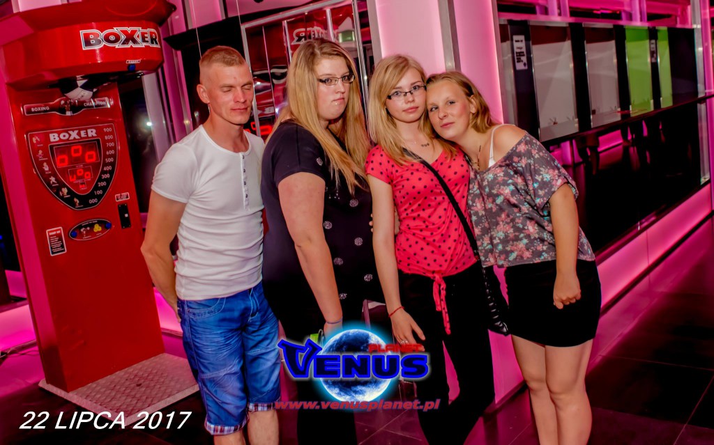 Gorąca noc w klubie Venus Koneck