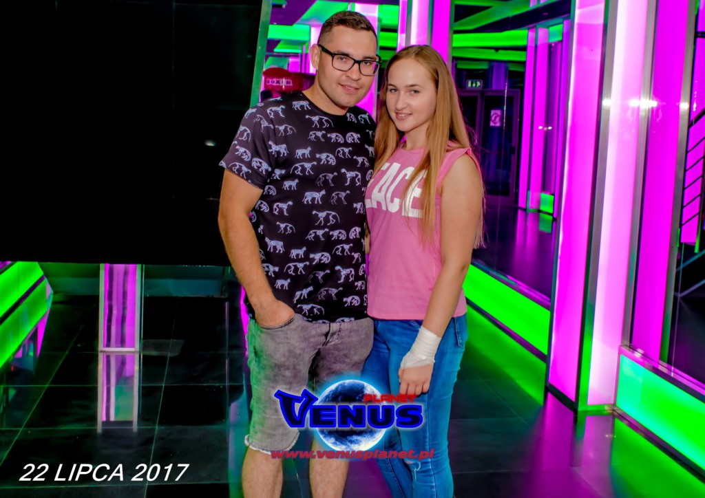 Gorąca noc w klubie Venus Koneck