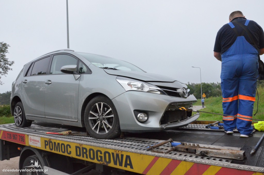 Czołowe zderzenia seata i toyoty