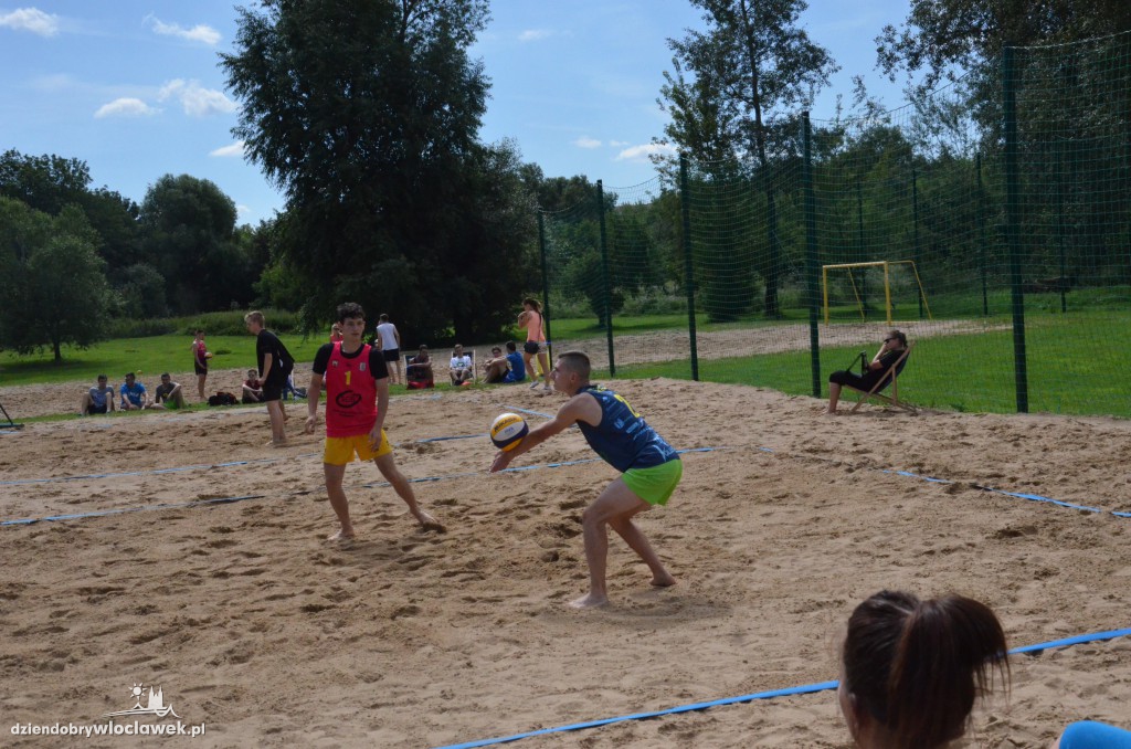 Turniej siatkówki plażowej