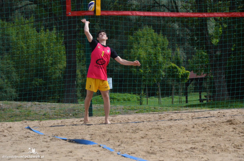 Turniej siatkówki plażowej