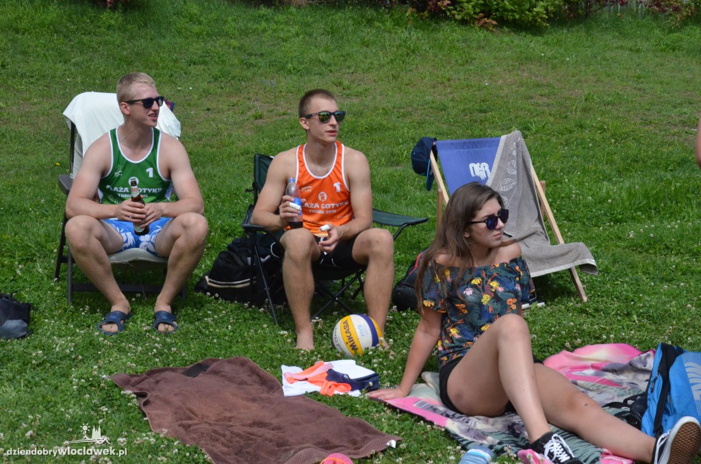 Turniej siatkówki plażowej