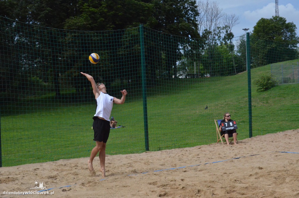 Turniej siatkówki plażowej
