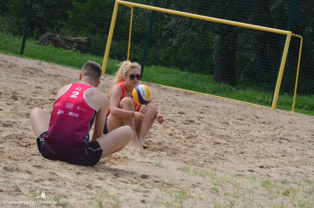 Turniej siatkówki plażowej
