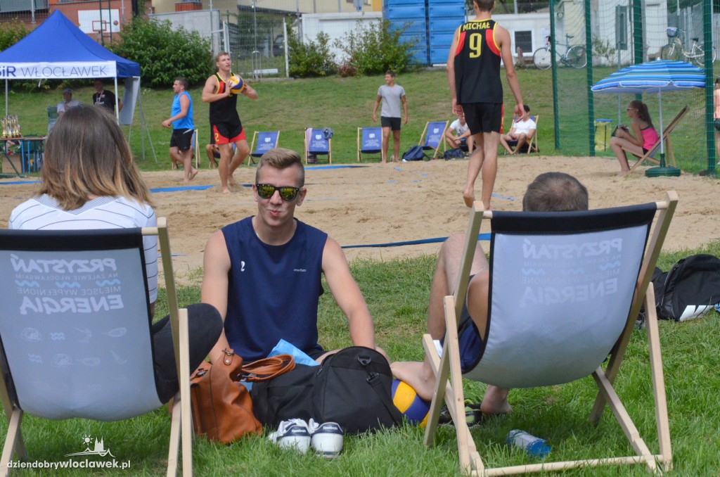 Turniej siatkówki plażowej