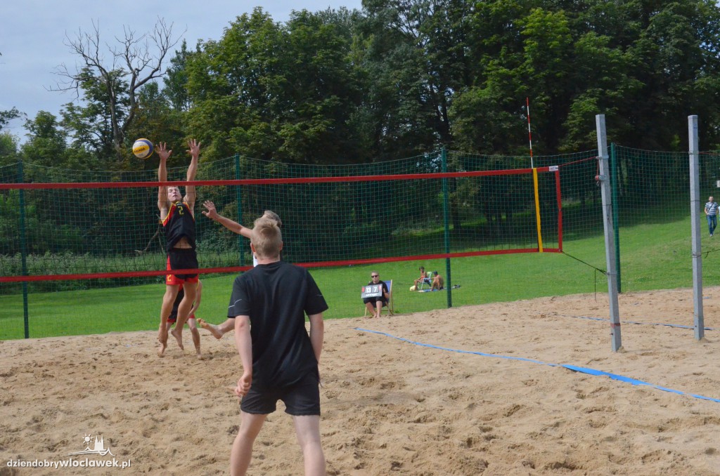 Turniej siatkówki plażowej