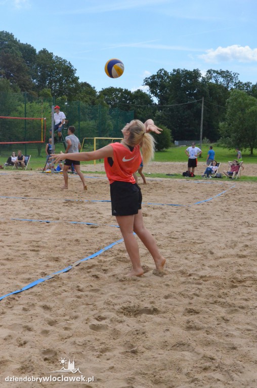 Turniej siatkówki plażowej