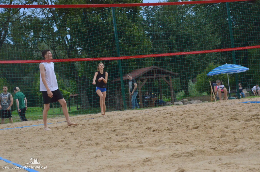 Turniej siatkówki plażowej