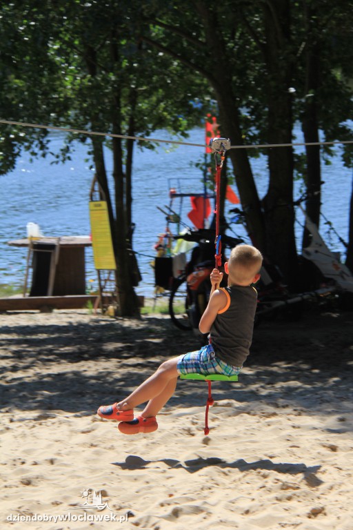 Niedziela na plaży nad jez. Czarnym