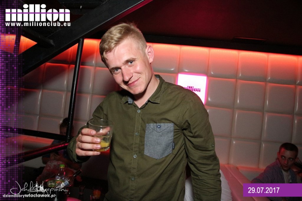 Sobotnia noc w Millionie