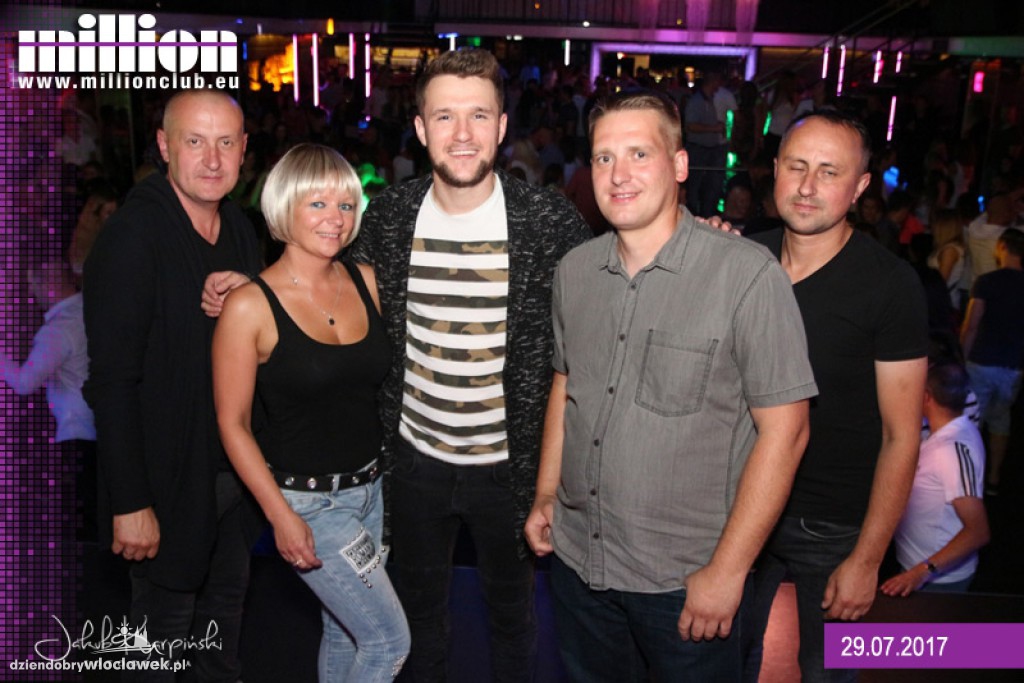 Sobotnia noc w Millionie