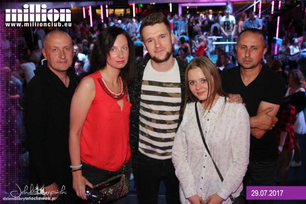 Sobotnia noc w Millionie