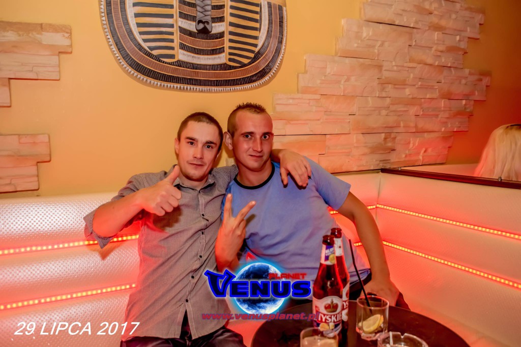 Szalona impreza w klubie Venus