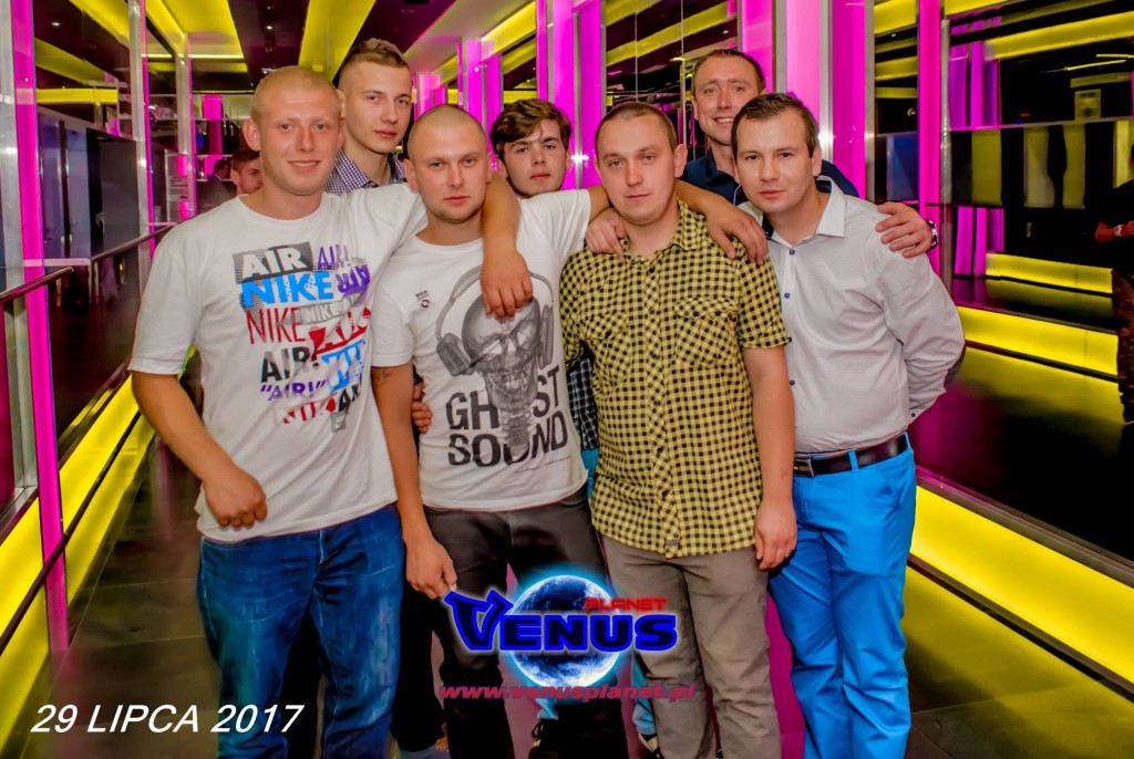 Szalona impreza w klubie Venus
