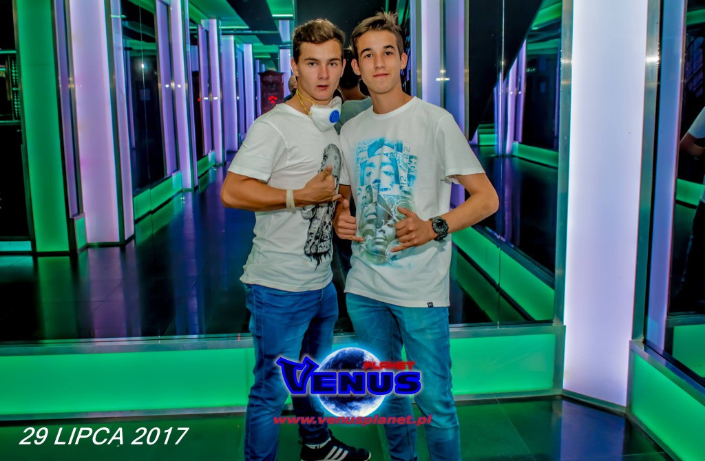 Szalona impreza w klubie Venus