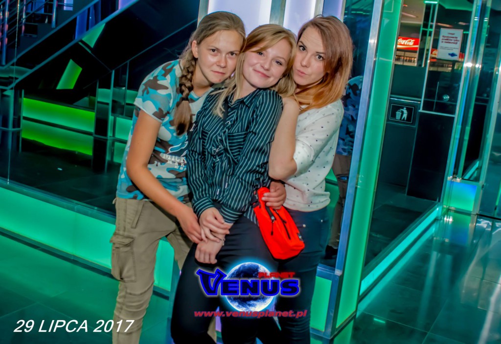 Szalona impreza w klubie Venus