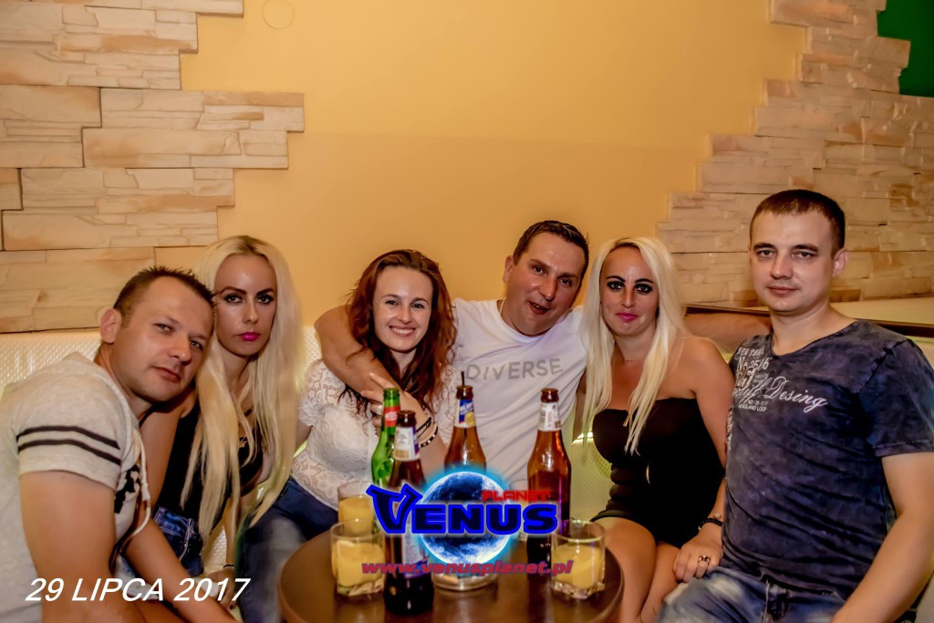 Szalona impreza w klubie Venus