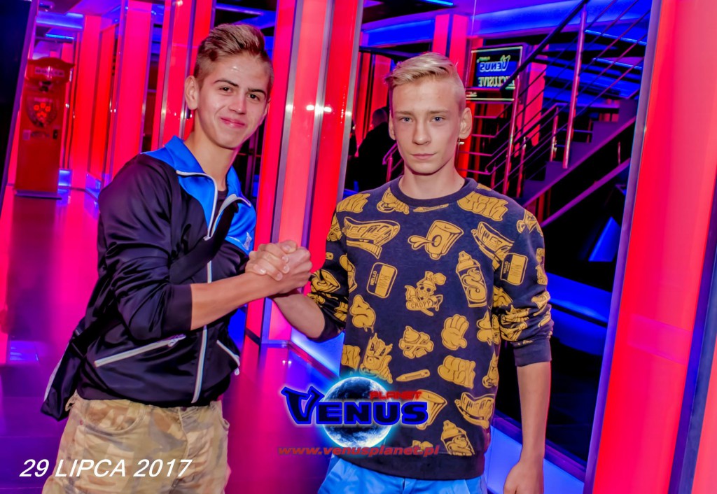 Szalona impreza w klubie Venus