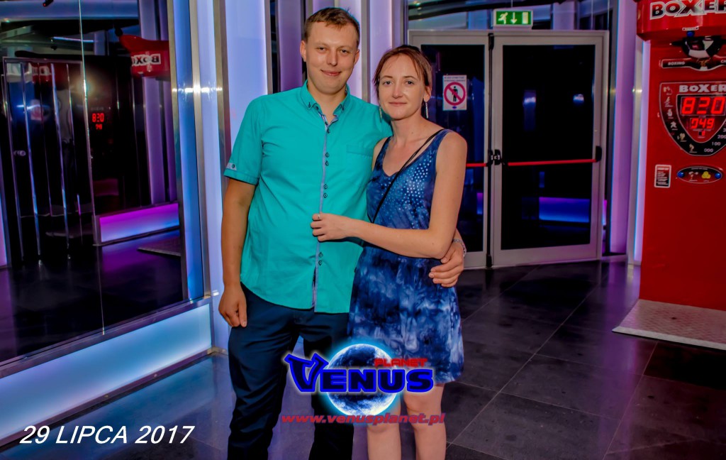 Szalona impreza w klubie Venus