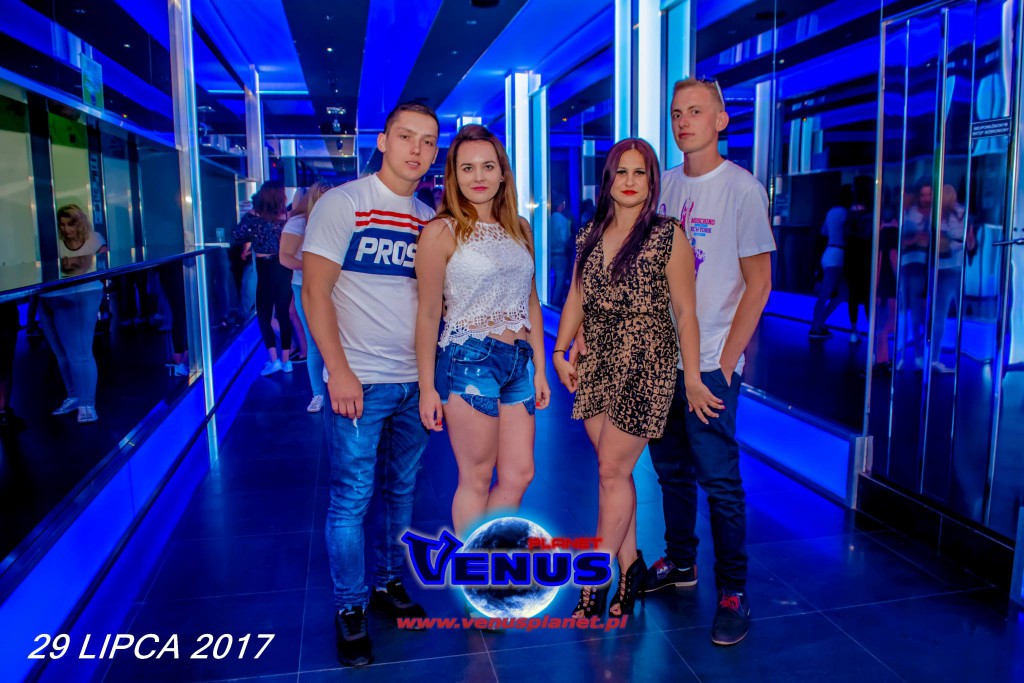 Szalona impreza w klubie Venus