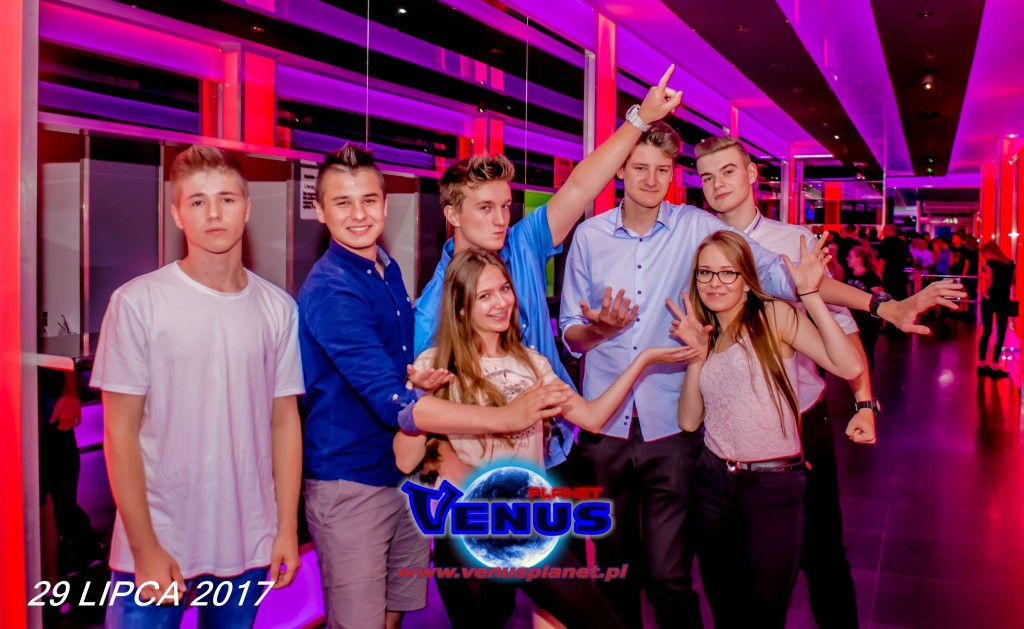 Szalona impreza w klubie Venus