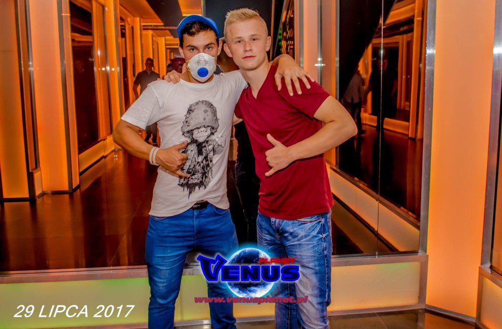 Szalona impreza w klubie Venus