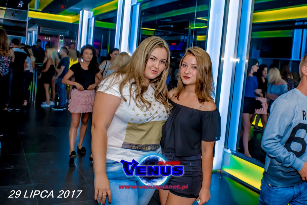 Szalona impreza w klubie Venus