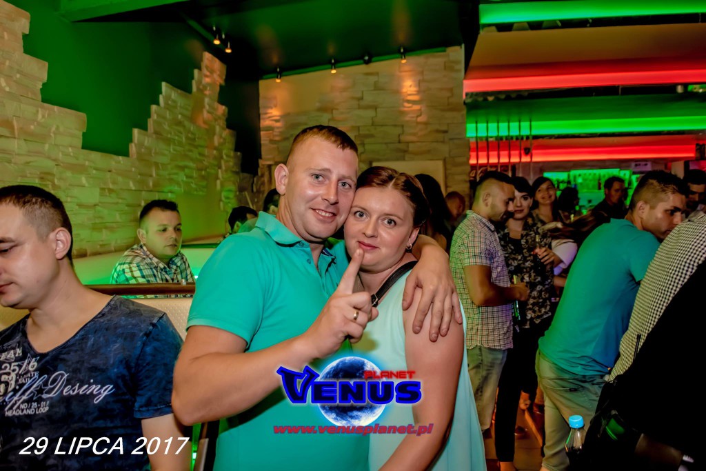 Szalona impreza w klubie Venus