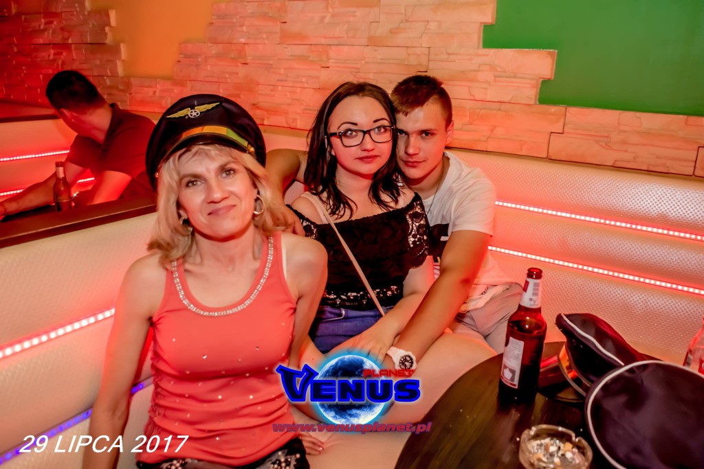 Szalona impreza w klubie Venus