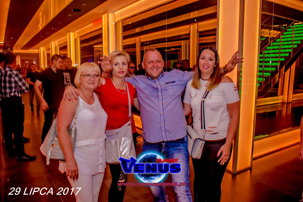 Szalona impreza w klubie Venus