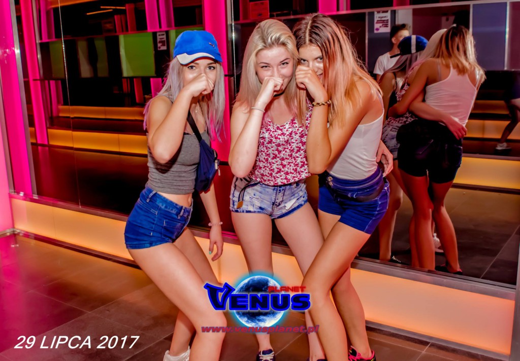 Szalona impreza w klubie Venus