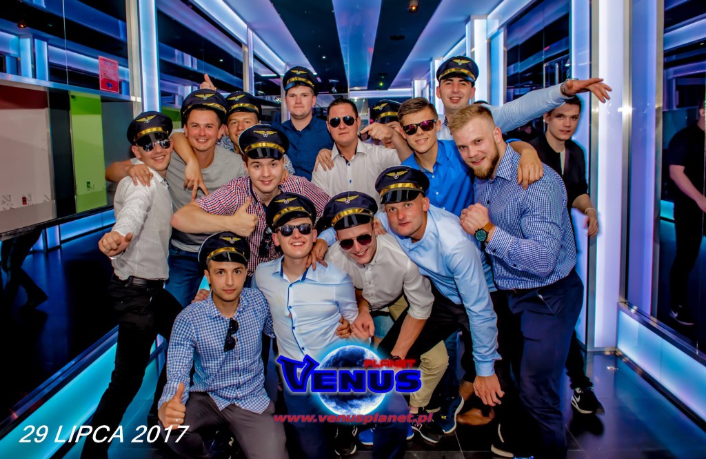 Szalona impreza w klubie Venus