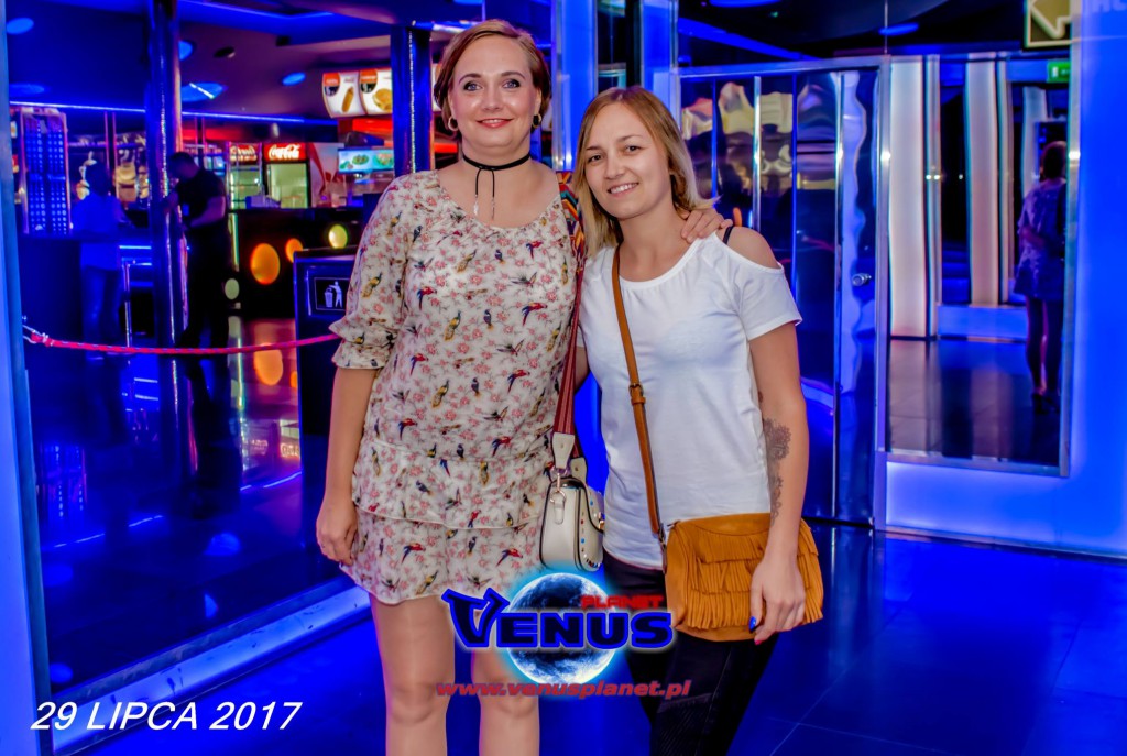 Szalona impreza w klubie Venus