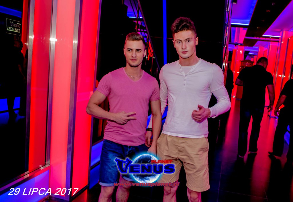 Szalona impreza w klubie Venus