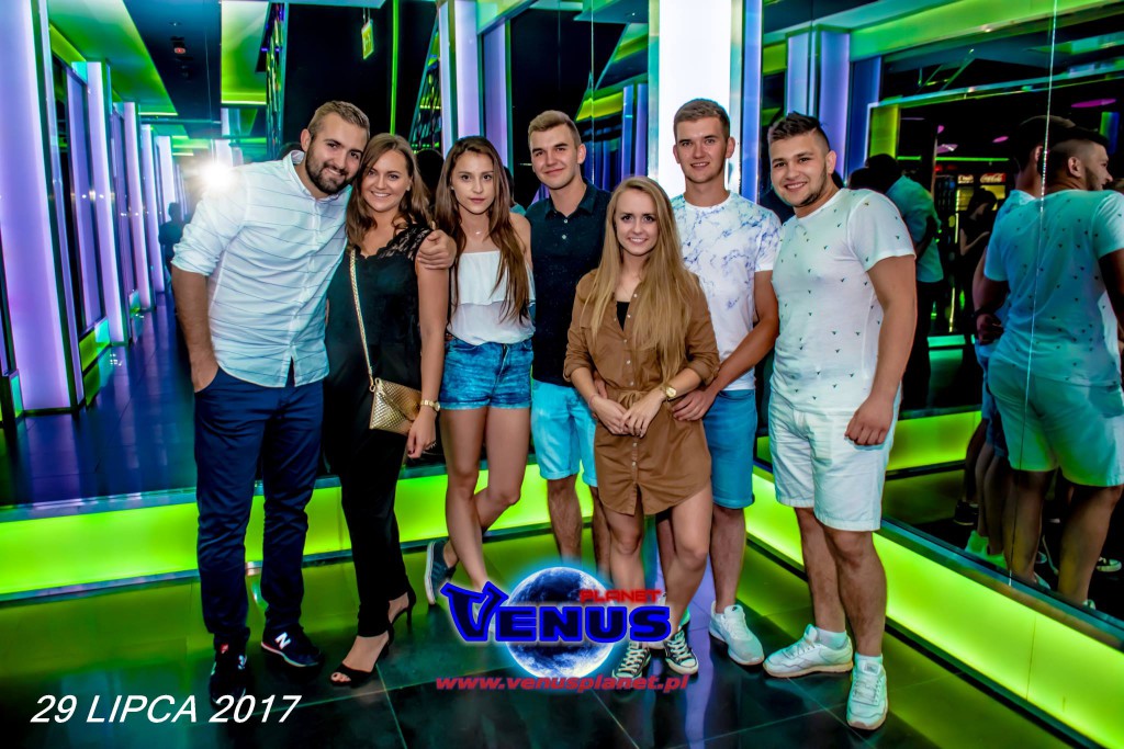 Szalona impreza w klubie Venus
