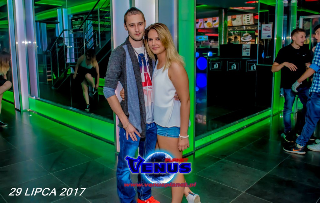 Szalona impreza w klubie Venus