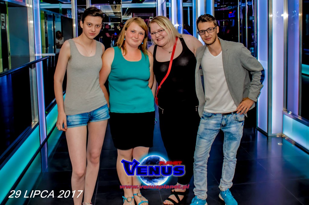 Szalona impreza w klubie Venus