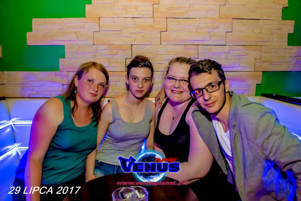 Szalona impreza w klubie Venus