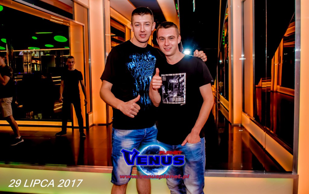 Szalona impreza w klubie Venus