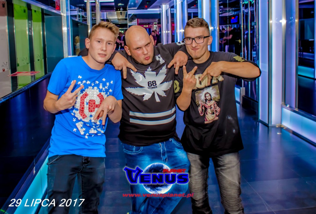 Szalona impreza w klubie Venus